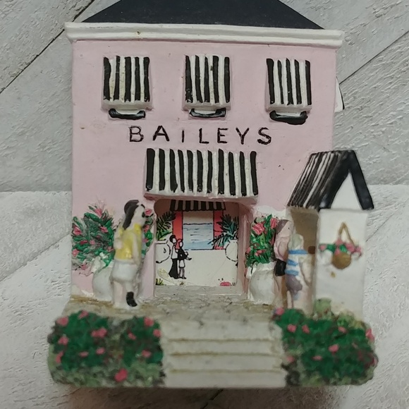 🎉2/$16 Miniature Baileys Store Front House Limited Edition 2002 Baileys Jamaica - Picture 3 of 5